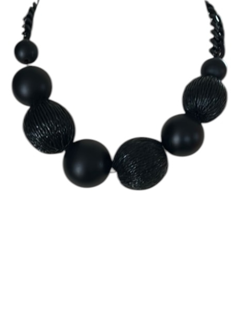 VERA BRADLEY Big Black Balls Necklace
